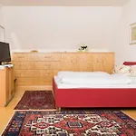 Gaestehaus Plank Graz