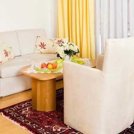 Gaestehaus Plank بيت ضيافة غراتس